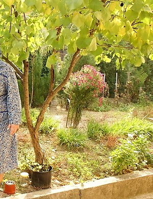 This hot babe gets licked by her mature hospita